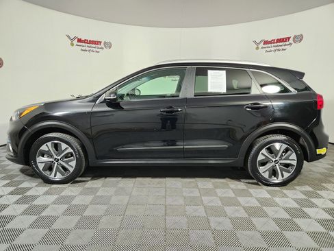 Used 2022 Kia Niro EX image 4