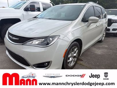 Used 2017 Chrysler Pacifica Touring-L Plus w/ Tire & Wheel Group