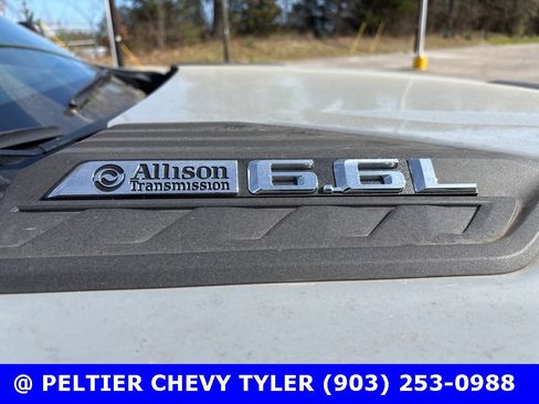 Used 2025 Chevrolet Silverado 2500 Custom w/ Custom Value Package image 11