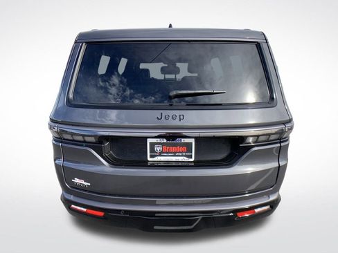 New 2026 Jeep Grand Wagoneer Limited w/ Premium Group II AWD/4WD image 4