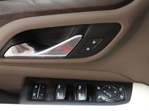 Used 2021 GMC Yukon Denali w/ Denali Ultimate Package AWD/4WD image 21