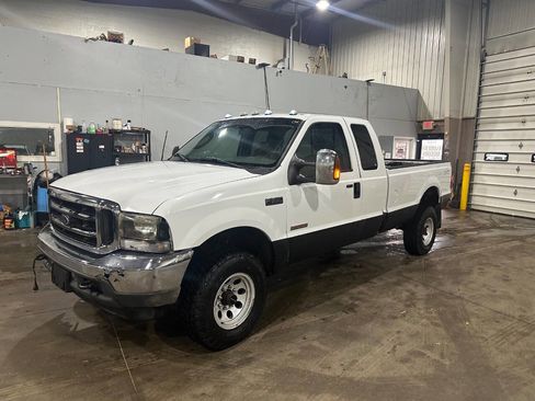 Used 2004 Ford F350 Lariat image 1