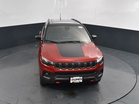 New 2026 Jeep Compass Trailhawk w/ Sun, Sound & Navigation Group image 34