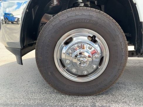 Used 2024 RAM 3500 Big Horn image 31