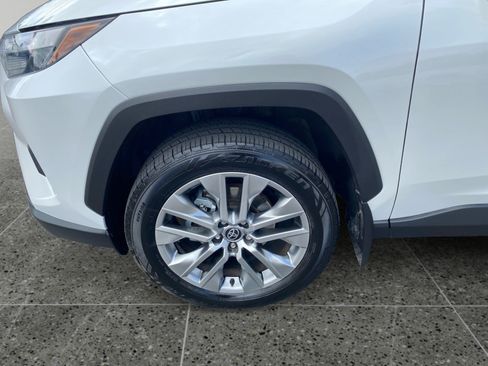 Used 2023 Toyota RAV4 XLE Premium FWD image 14
