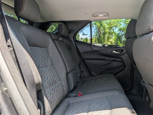 Used 2019 Chevrolet Equinox LT FWD image 15