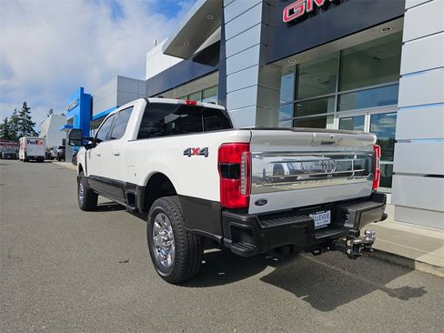 Used 2024 Ford F350 King Ranch image 5