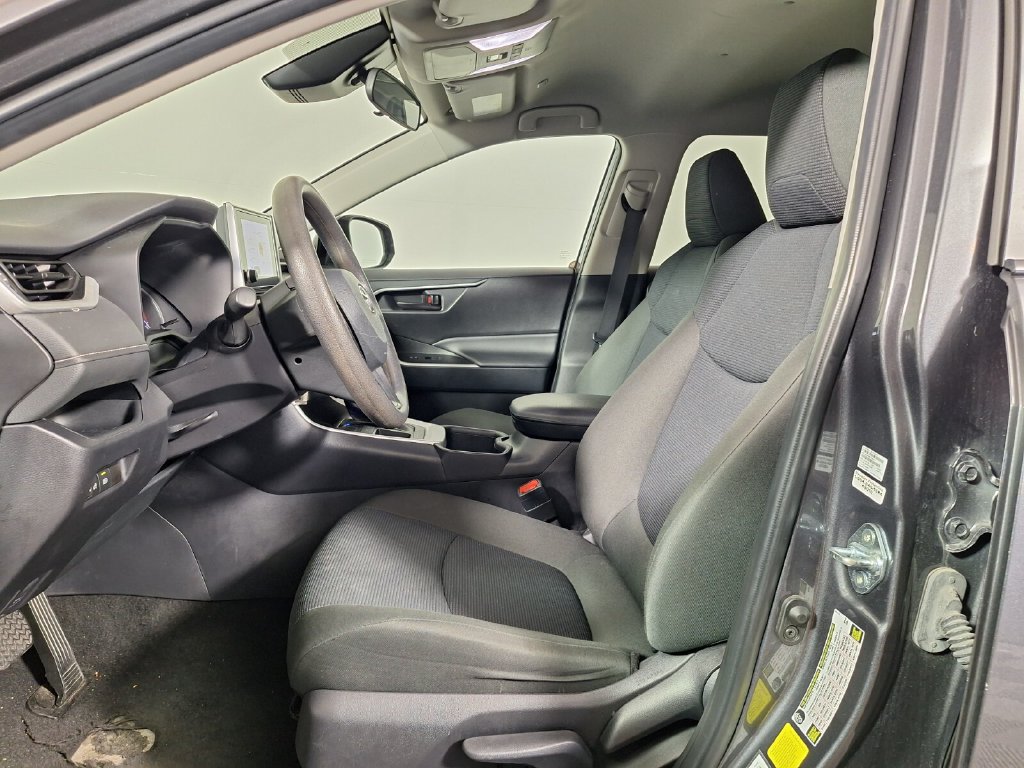 Used 2025 Toyota RAV4 LE FWD image 11