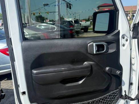 Used 2021 Jeep Wrangler Unlimited Sport AWD/4WD image 10
