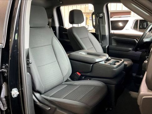 Used 2025 Chevrolet Silverado 1500 LT RWD image 22