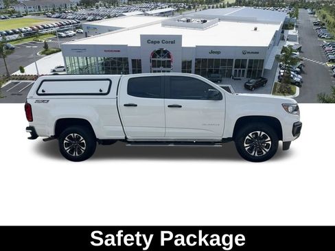 Used 2021 Chevrolet Colorado Z71 w/ Safety Package AWD/4WD image 4