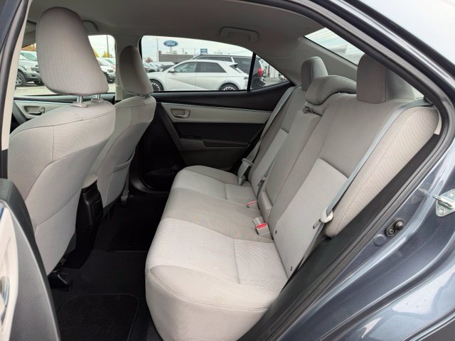 Used 2015 Toyota Corolla LE FWD image 10