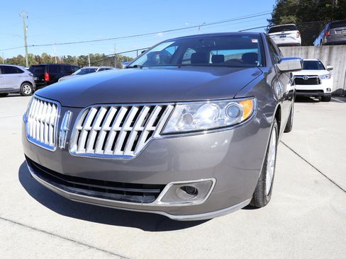Used 2011 Lincoln MKZ image 42
