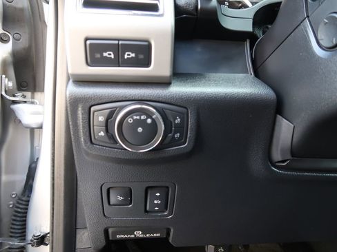 Used 2017 Ford F250 Lariat w/ Lariat Ultimate Package image 16