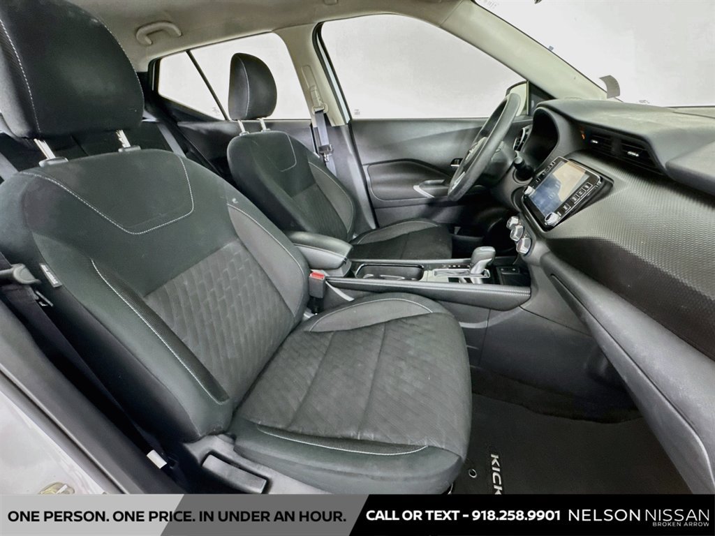 Used 2024 Nissan Kicks SV FWD image 25