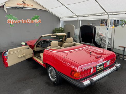 Used 1989 Mercedes-Benz 560 SL image 4