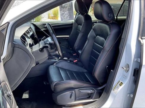 Used 2018 Volkswagen GTI SE w/ SE Leather Package FWD image 24