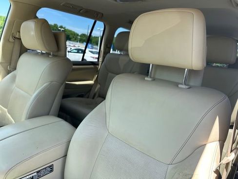 Used 2014 Lexus LX 570 4WD image 19
