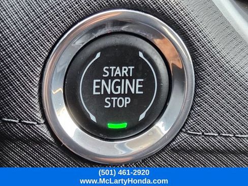Used 2025 Chevrolet TrailBlazer LT AWD/4WD image 29