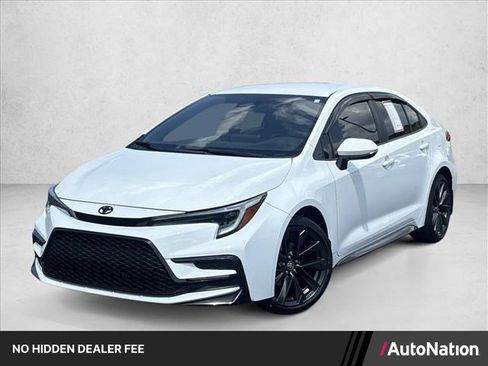 Certified 2024 Toyota Corolla SE FWD image 1