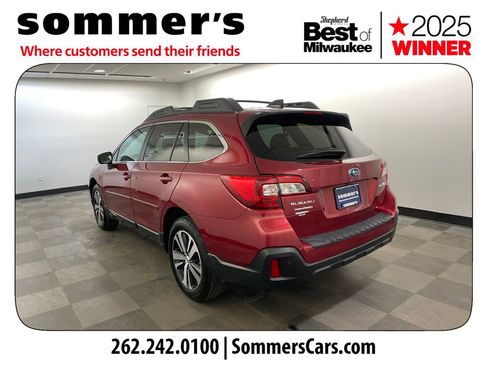 Used 2018 Subaru Outback 2.5i Limited image 3