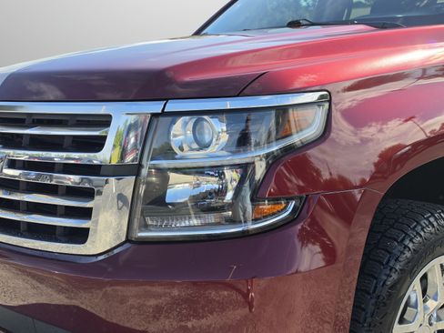 Used 2019 Chevrolet Tahoe LS w/ Enhanced Driver Alert Package RWD image 13