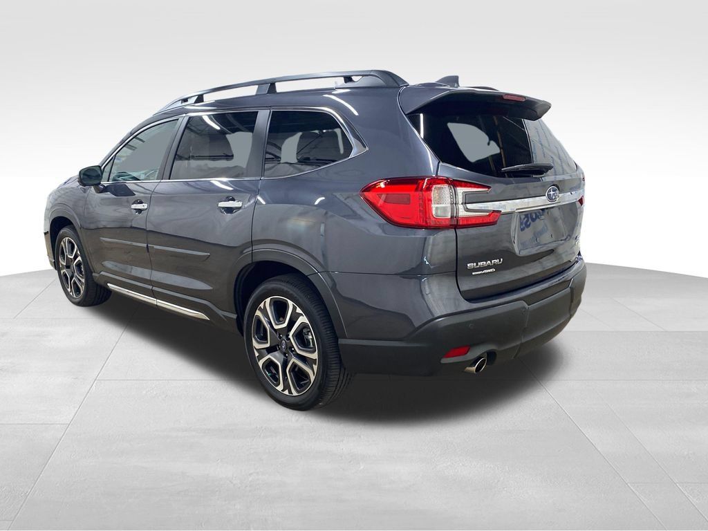 Certified 2023 Subaru Ascent Touring AWD/4WD image 2