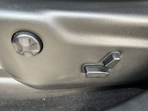 Used 2021 Jeep Grand Cherokee Limited image 30