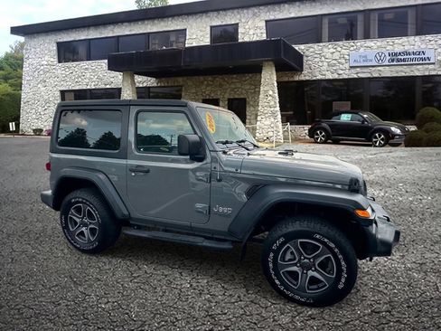 Used 2018 Jeep Wrangler Sport AWD/4WD image 4