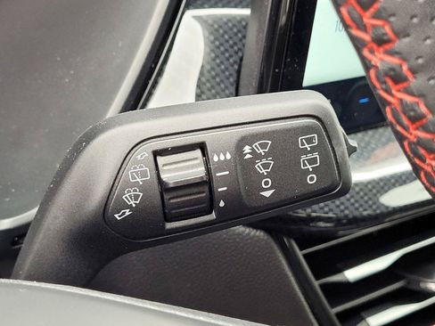 Used 2025 Ford Escape ST-Line Select w/ Tech Pack #1 AWD/4WD image 33