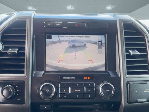 Used 2018 Ford F250 Lariat image 24