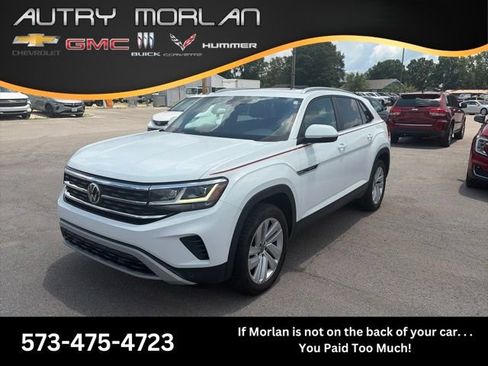 Used 2022 Volkswagen Atlas Cross Sport SE w/ Panoramic Sunroof Package FWD image 1
