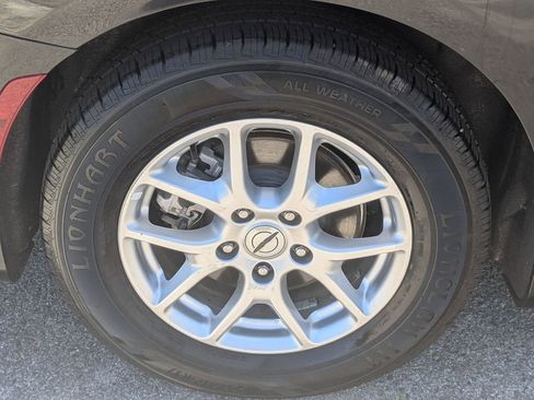 Used 2023 Chrysler Pacifica Touring-L FWD image 12
