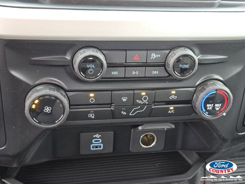 New 2026 Ford F250 XL w/ XL Chrome Package image 13