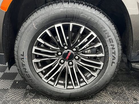 Used 2021 GMC Yukon SLE image 10