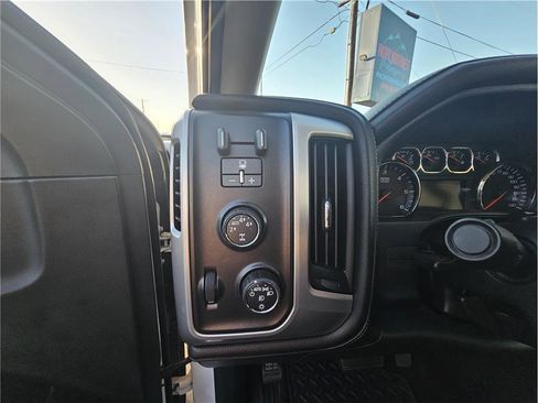 Used 2014 GMC Sierra 1500 SLT w/ Driver Alert Package image 11