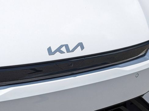 New 2025 Kia EV6 GT-Line RWD image 11