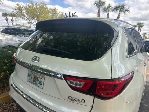 Used 2017 INFINITI QX60 Base w/ Premium Plus Package image 17