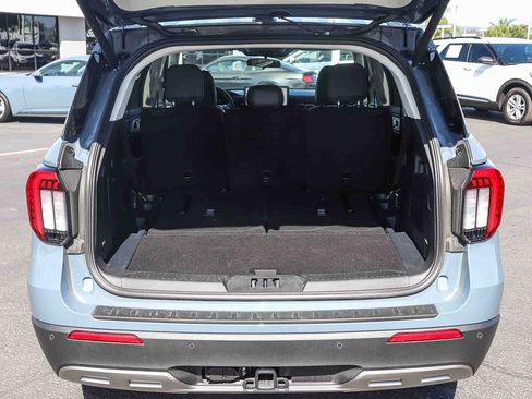 Used 2026 Ford Explorer Active w/ Active Comfort Package RWD image 27
