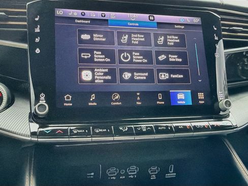 Used 2023 Jeep Grand Wagoneer Series III w/ Rear Seat Video Group 1 AWD/4WD image 29