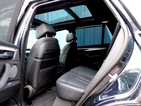 Used 2016 BMW X5 xDrive50i image 15