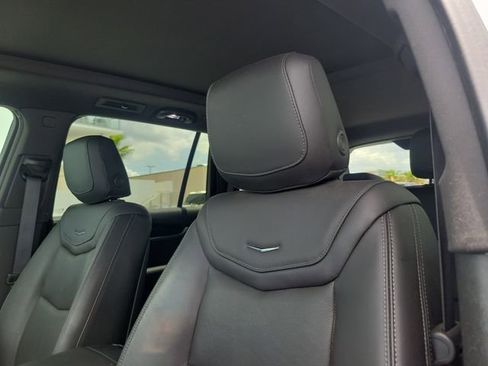 Certified 2024 Cadillac XT6 Premium Luxury w/ Technology Package FWD image 20