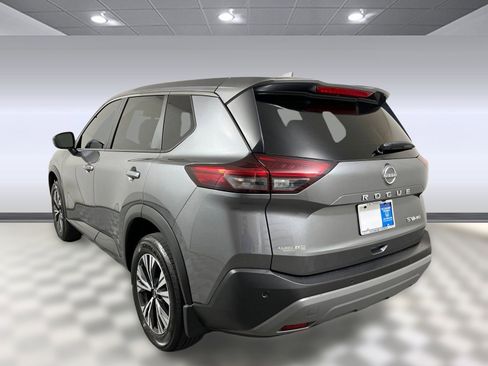 Used 2023 Nissan Rogue SV image 16