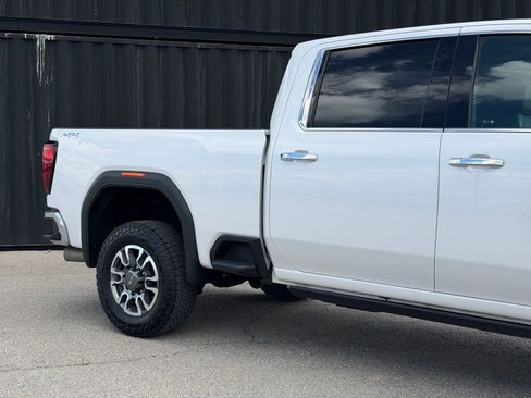 Used 2023 GMC Sierra 2500 SLT w/ Driver Alert Package I AWD/4WD image 5