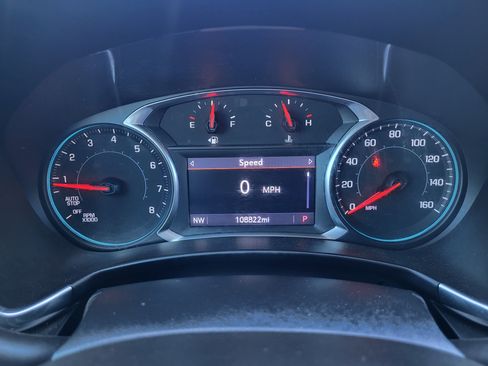 Used 2020 Chevrolet Equinox Premier image 17