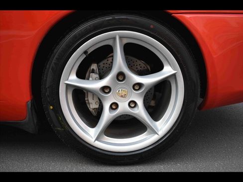 Used 2004 Porsche 911 Carrera 4 image 31