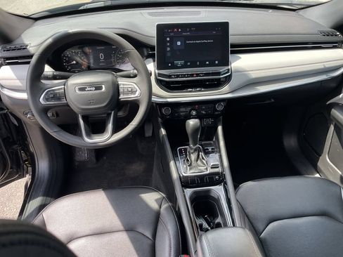 Used 2024 Jeep Compass Limited AWD/4WD image 15