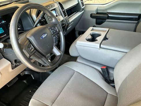 Used 2022 Ford F350 XL w/ Trailer Tow Package image 10