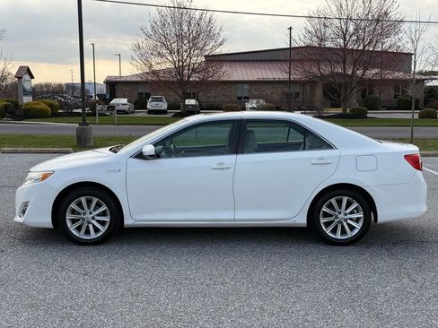 Used 2012 Toyota Camry XLE w/ Leather Pkg image 5
