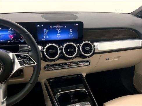 Used 2026 Mercedes-Benz GLB 250 image 26